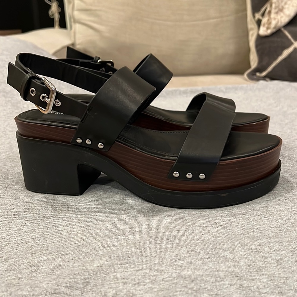 PULL&BEAR Platform Sandals 41 EUR.